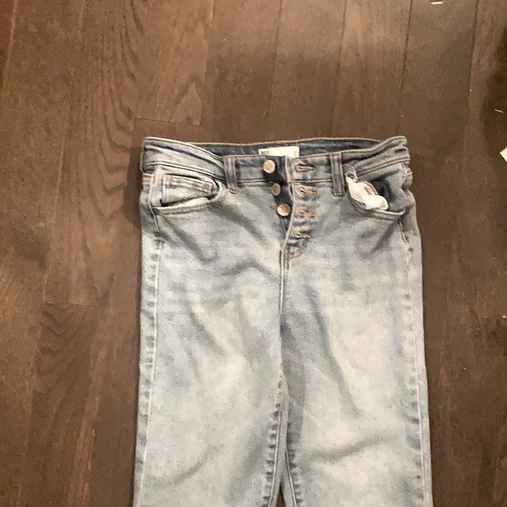 These are comfortable mom jeans, light blue, size 12